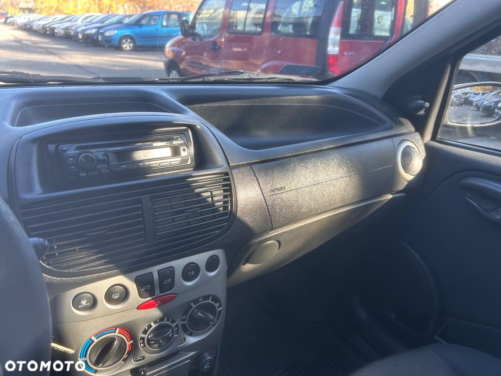 Fiat Punto - 9