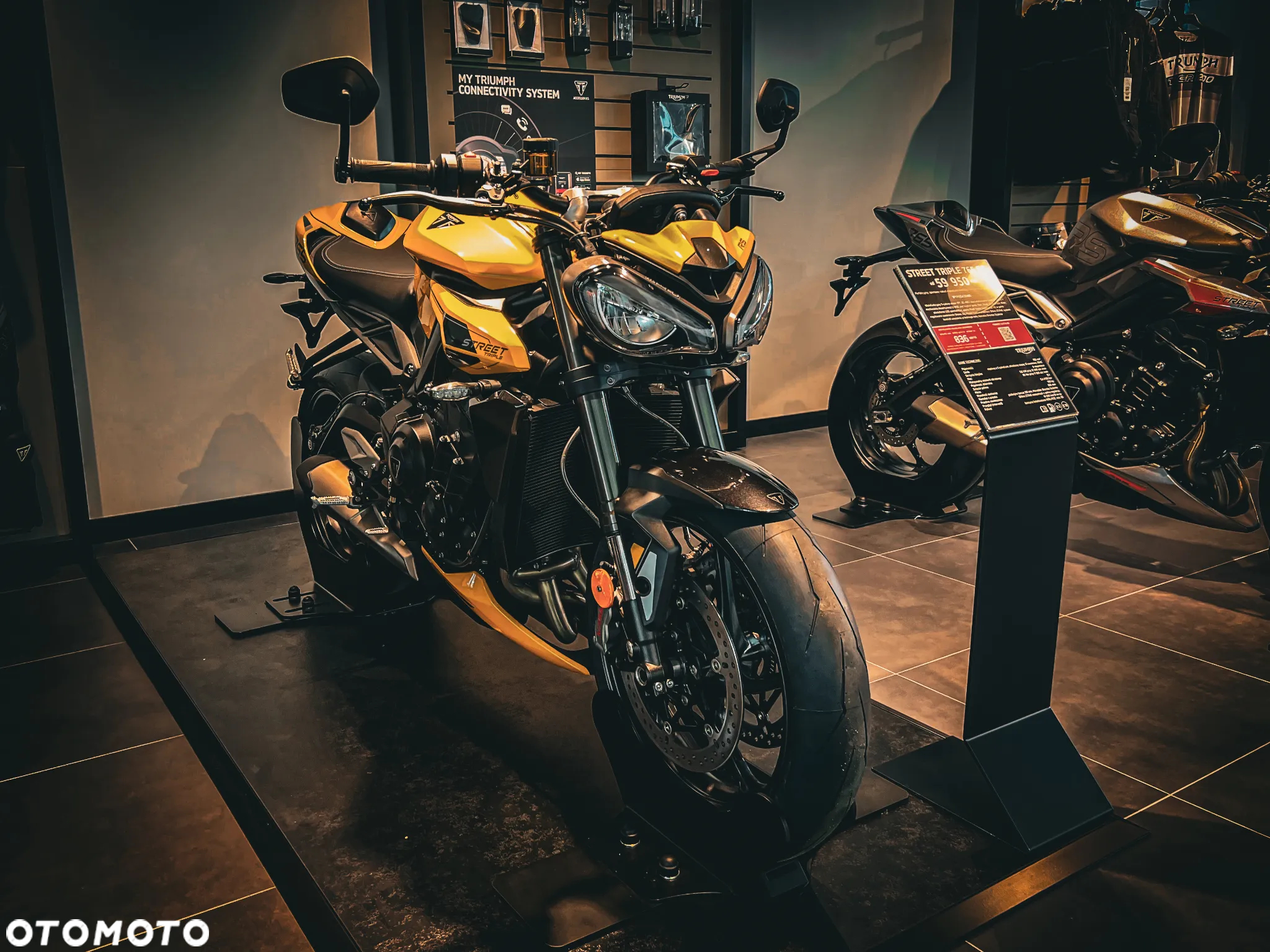 Triumph Street Triple - 2