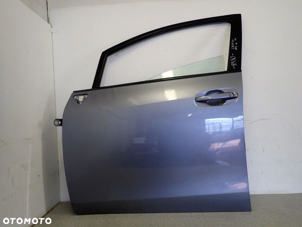 TOYOTA VERSO 09-13 DRZWI PRZEDNIE LEWE 8T4 - 1