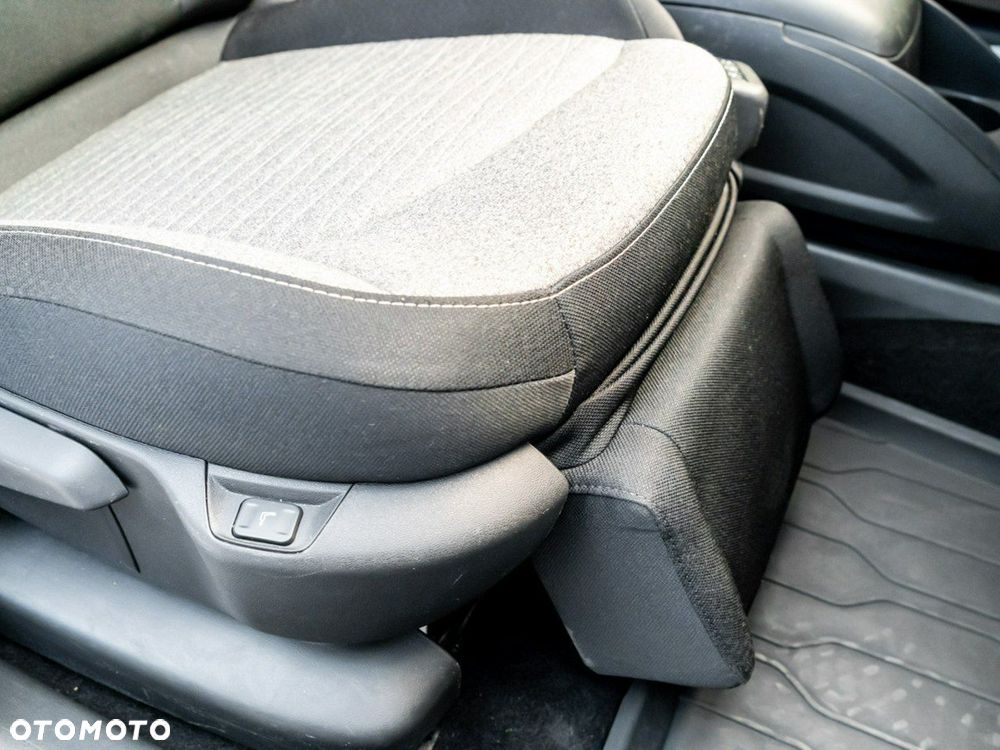 Citroën C4 Picasso 1.2 PureTech MoreLife S&S EAT6 - 29