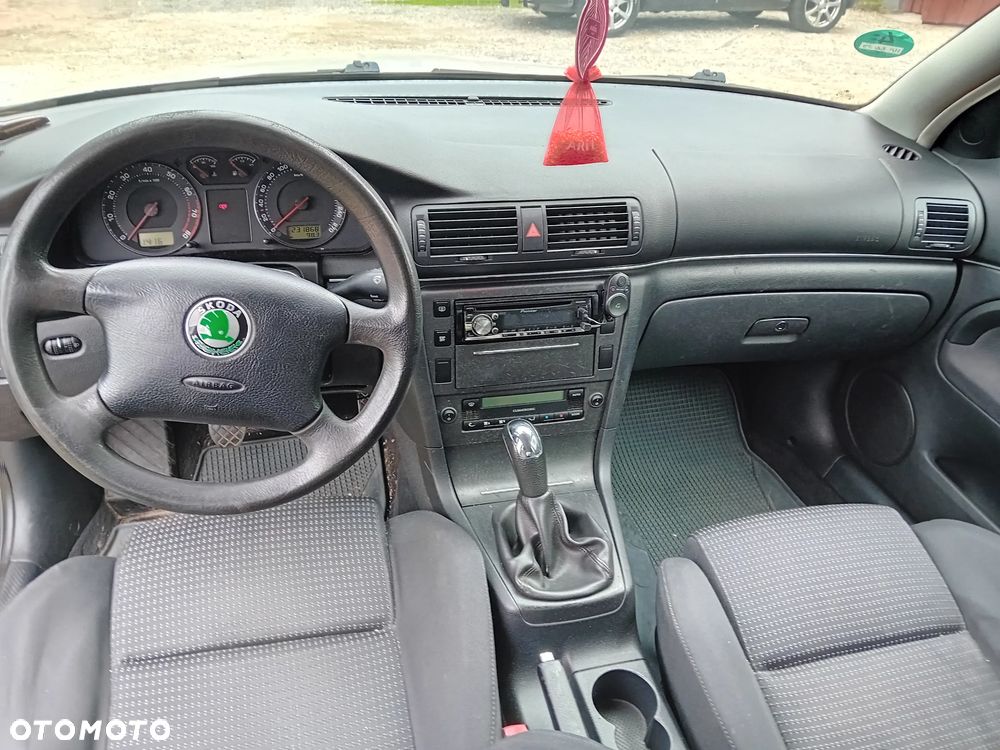 Skoda Superb 2.0 Classic - 4