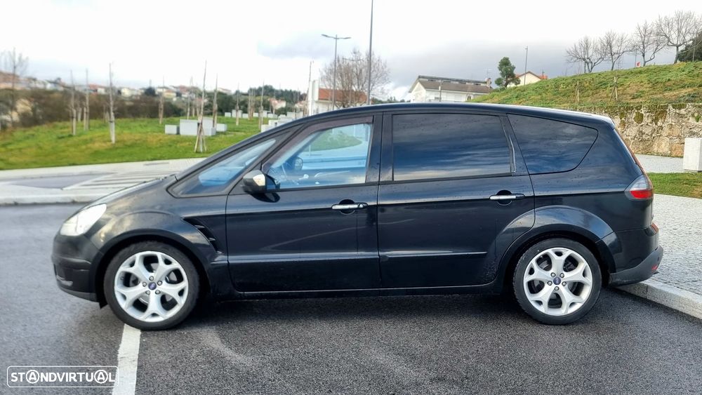 Ford S-Max 2.0 TDCi Titanium 7L - 4