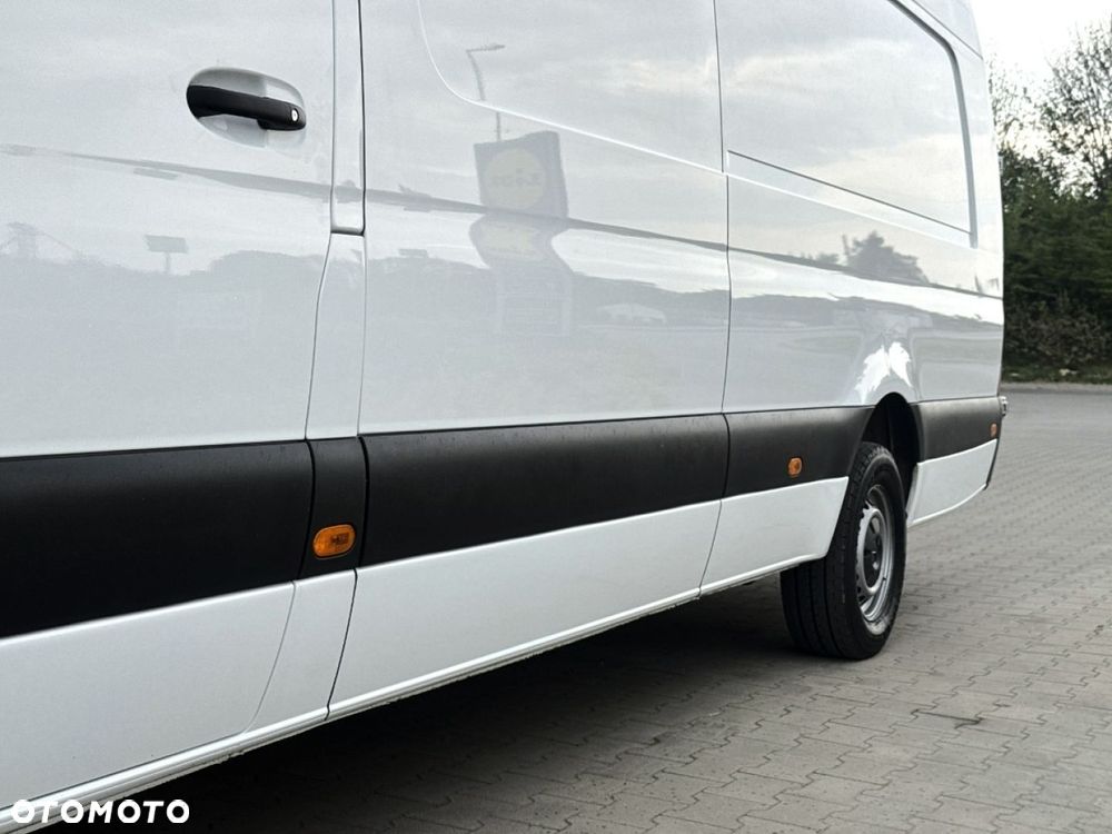 Mercedes-Benz Sprinter - 29