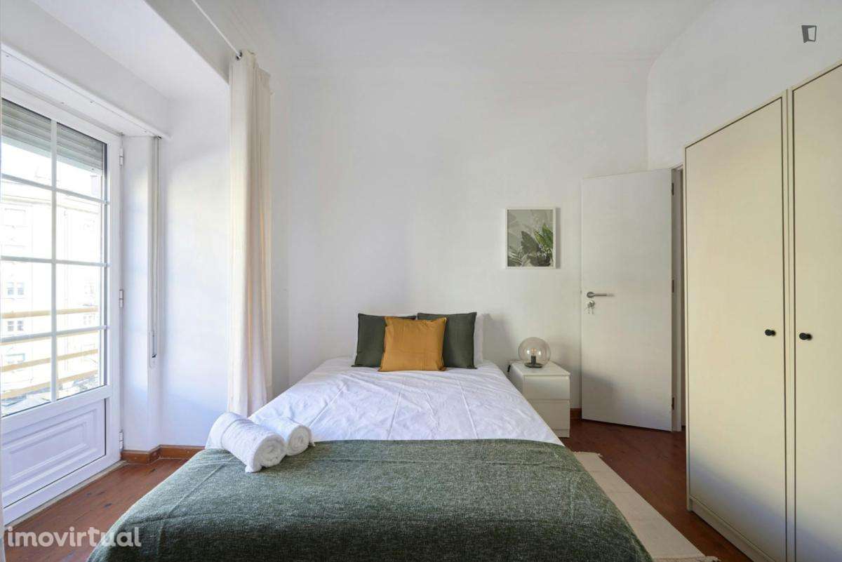 Quarto - localizado em Roma-Areeiro Lisbon - Grande imagem: 3/25