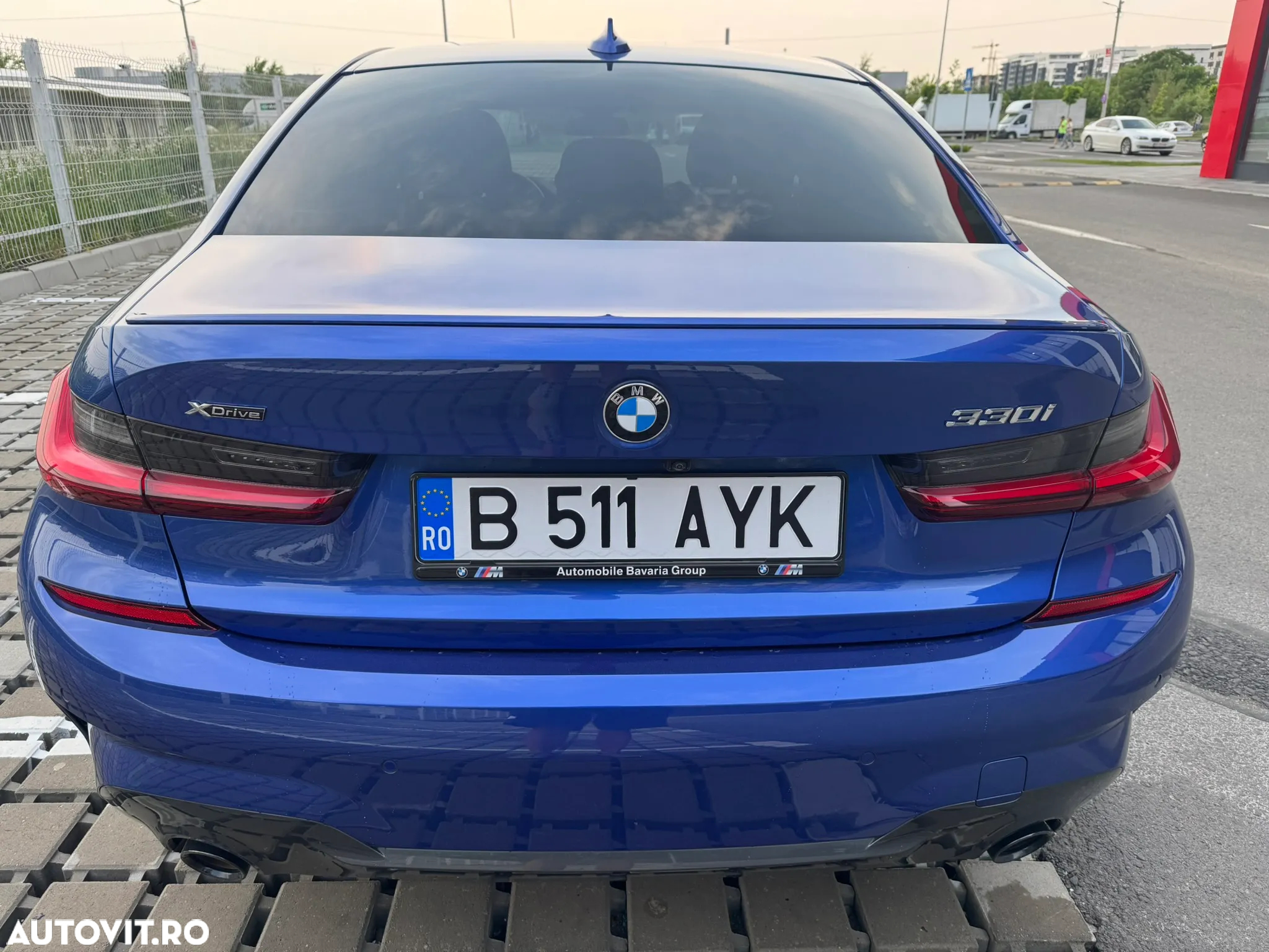 BMW Seria 3 330i xDrive AT - 7