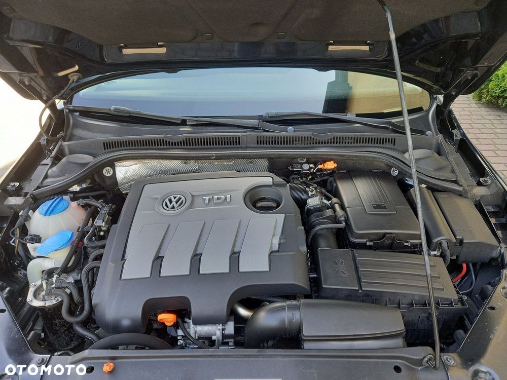 Volkswagen Jetta 1.6 TDI DPF Highline - 18