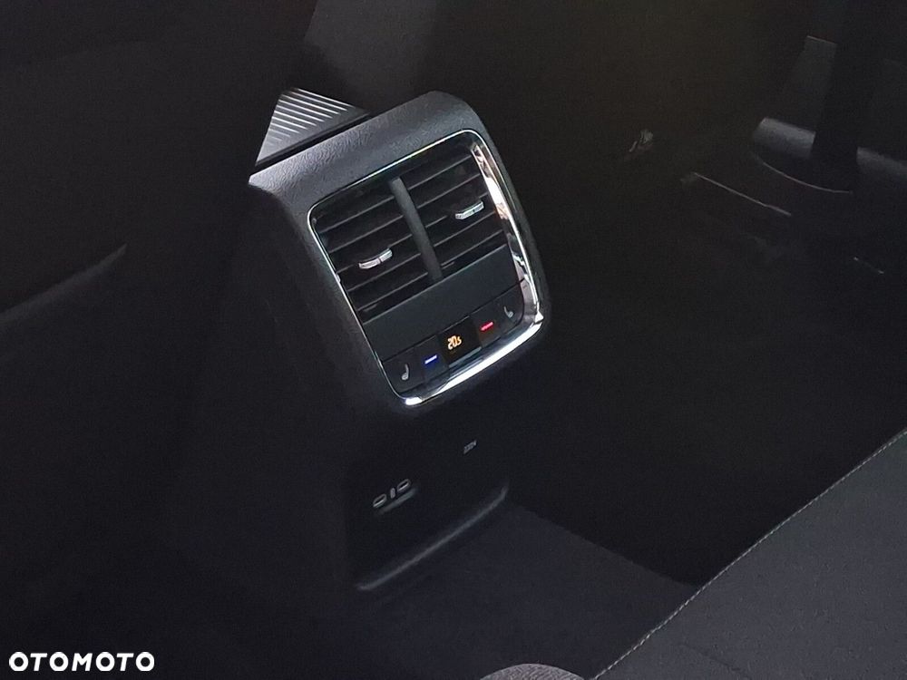 Skoda Octavia 2.0 TSI 4x4 Scout DSG - 17