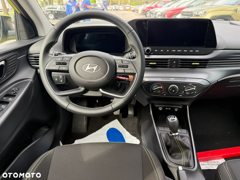 Hyundai i20 1.2 Modern - 12