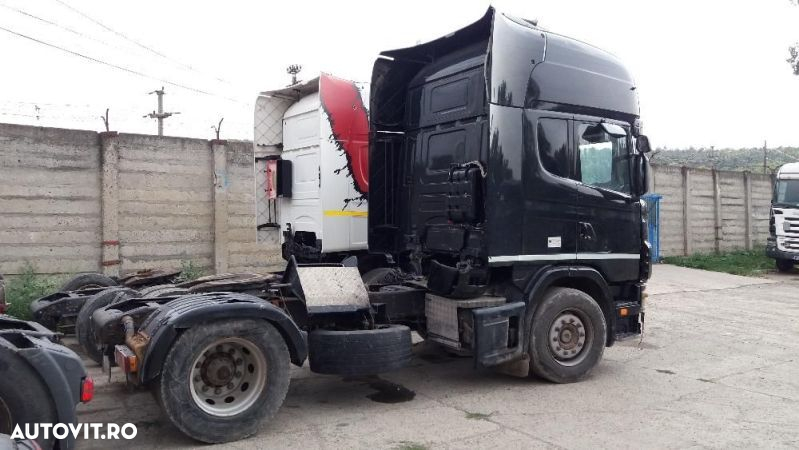 Dezmembrez camion SCANIA R - 3