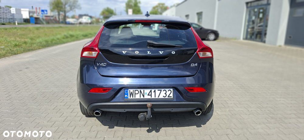 Volvo V40 D4 Momentum - 6
