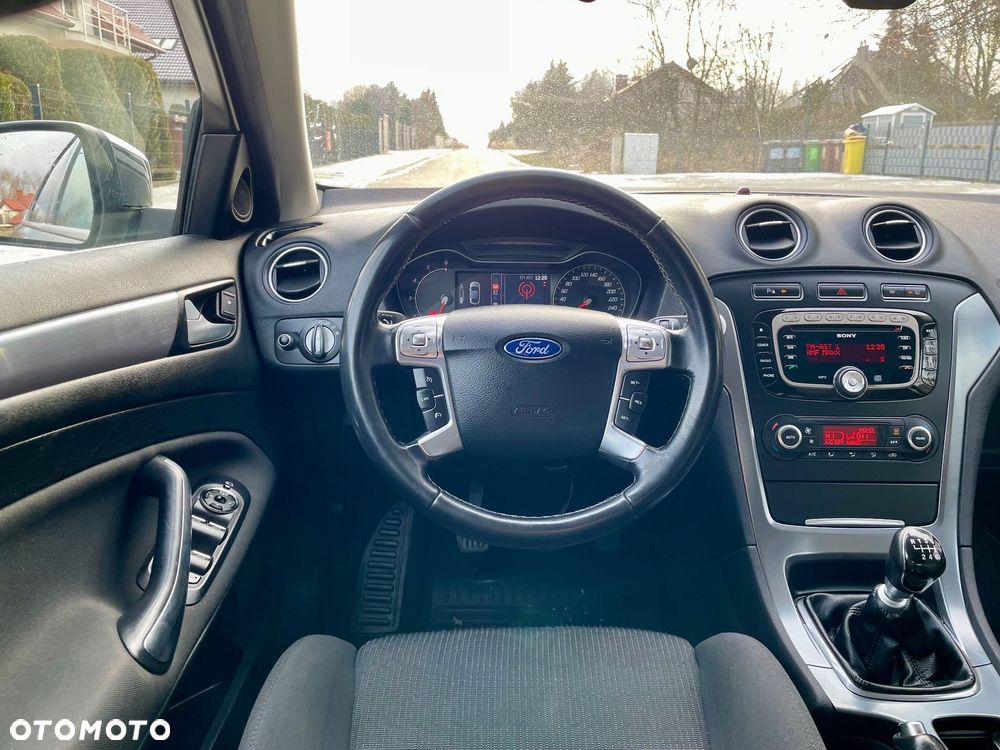 Ford Mondeo 2.0 TDCi Titanium - 14