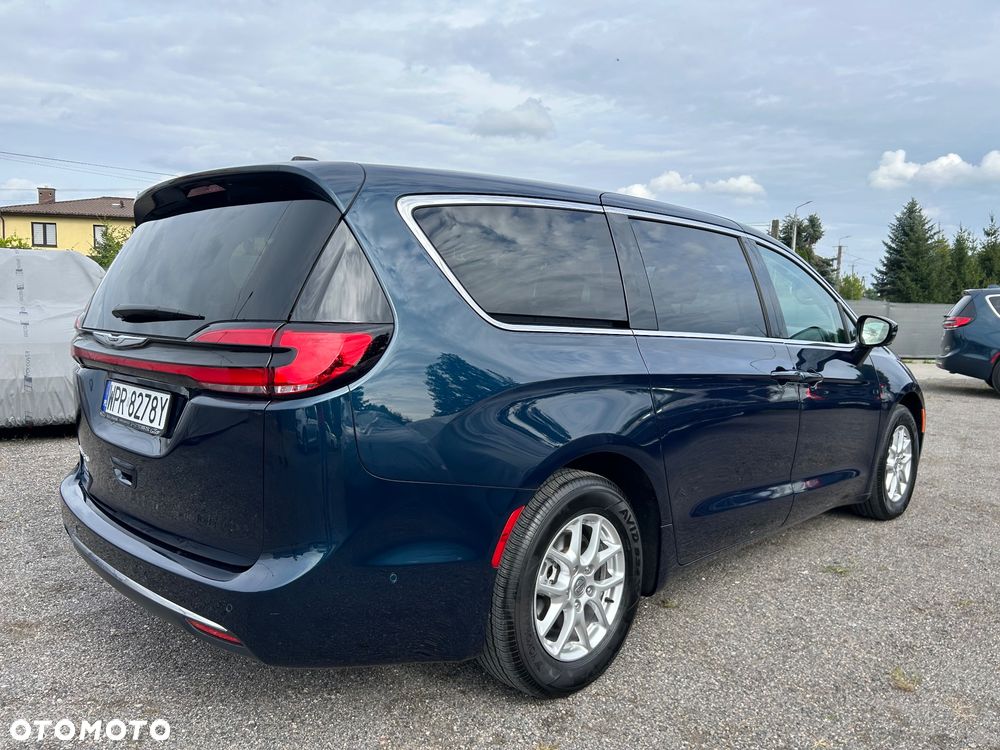 Chrysler Pacifica - 10