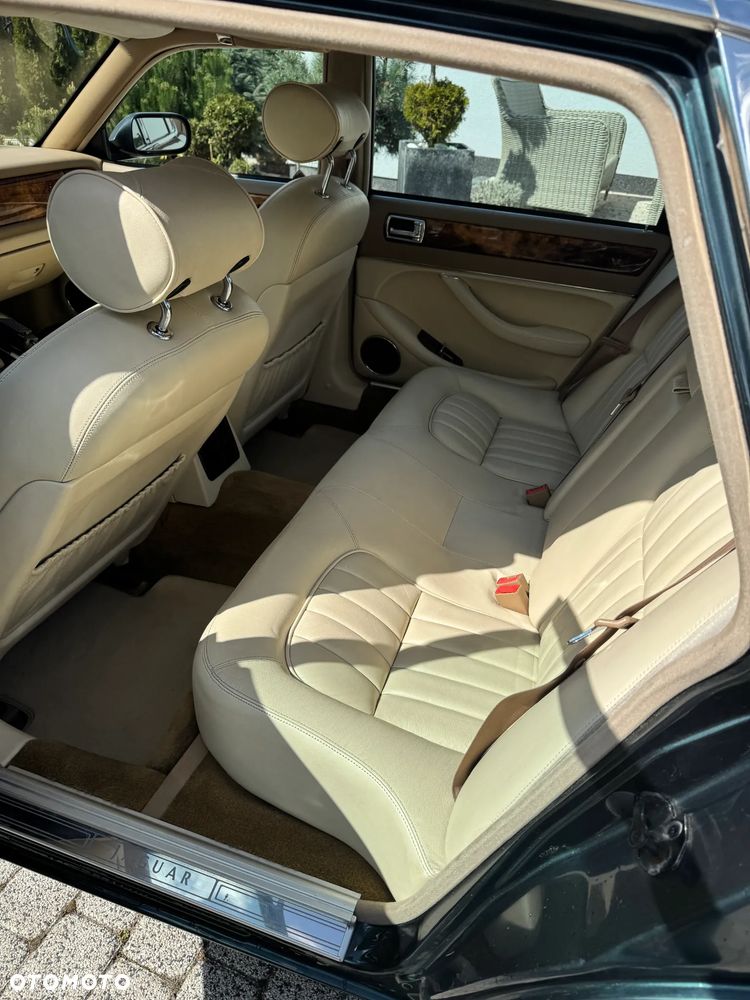 Jaguar XJ - 10