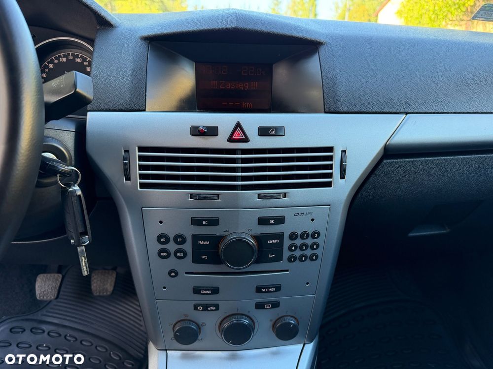 Opel Astra 1.6 Style - 24