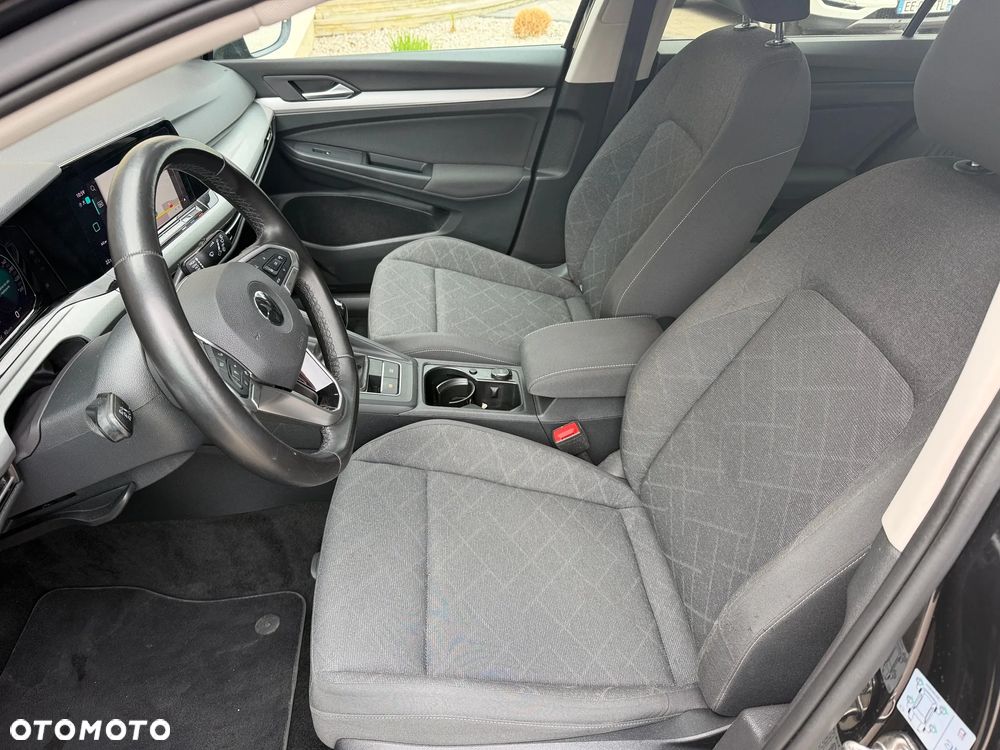 Volkswagen Golf - 10