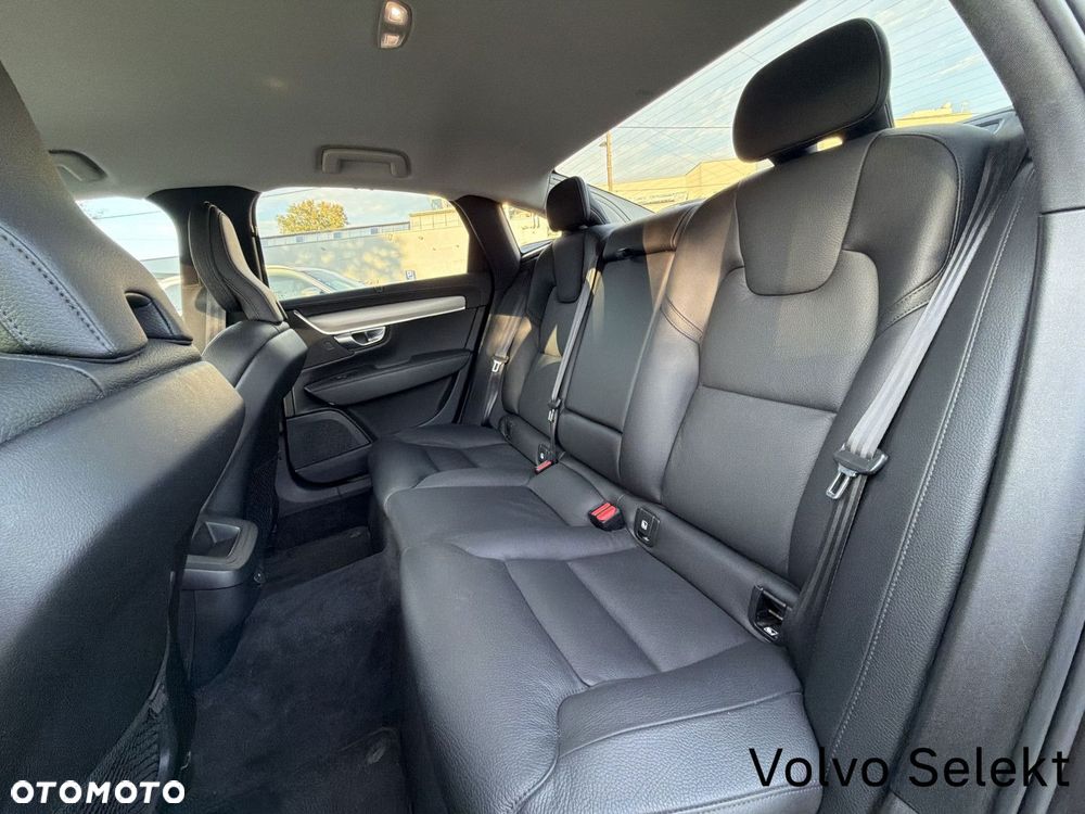 Volvo S90 - 17