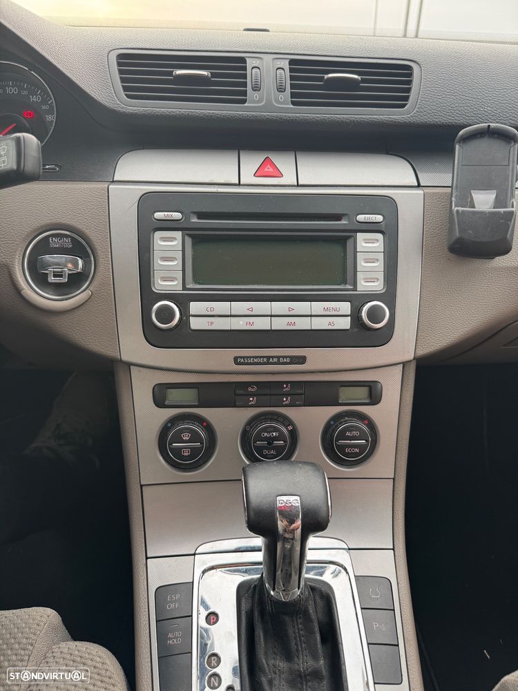 VW Passat Variant 2.0 TDi Edition Con.DSG - 13