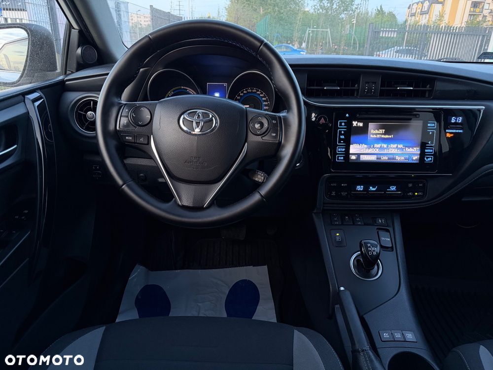 Toyota Auris 1.8 HSD Luna - 13
