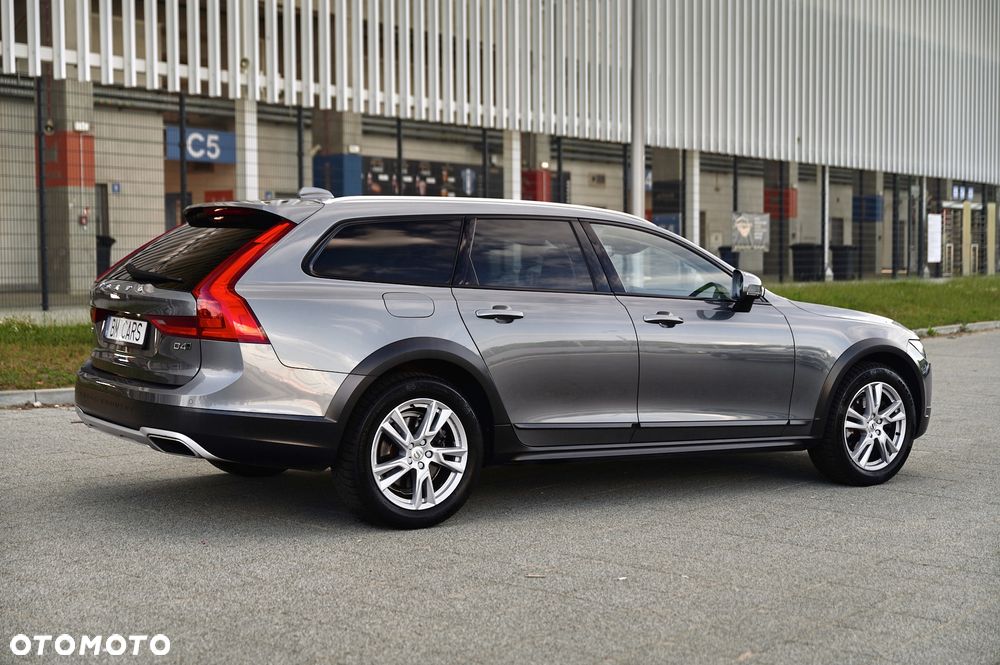 Volvo V90 Cross Country D4 AWD Geartronic - 13