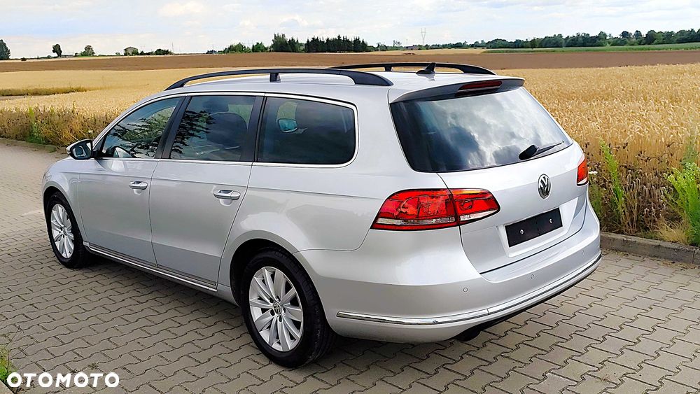 Volkswagen Passat - 2