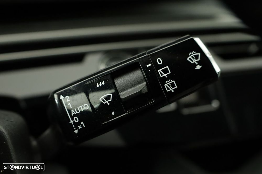 Peugeot 5008 1.2 Hybrid Allure e-DCS6 - 17