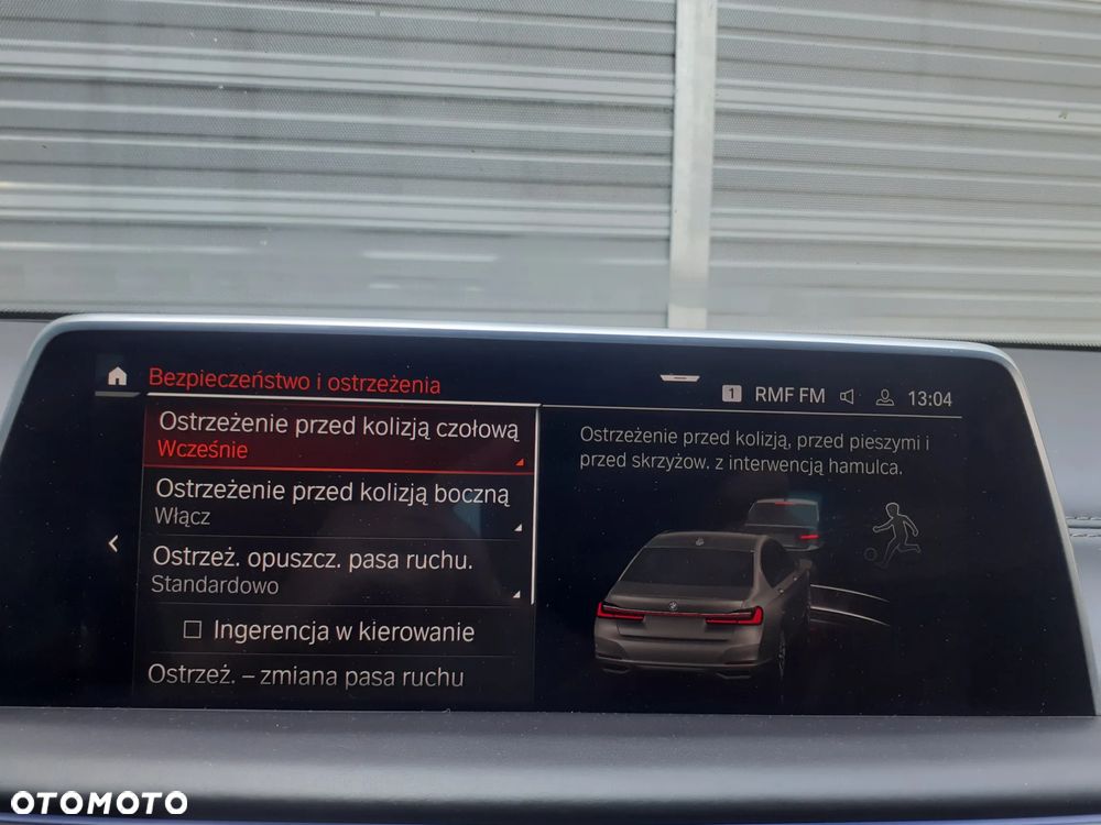 BMW Seria 7 - 16