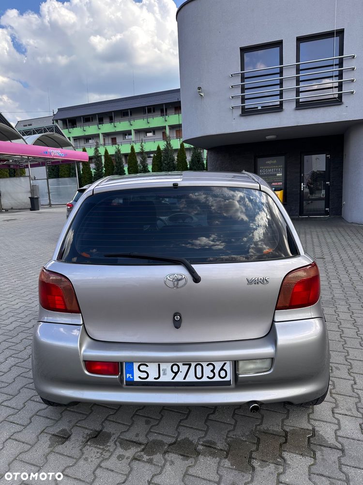 Toyota Yaris - 6