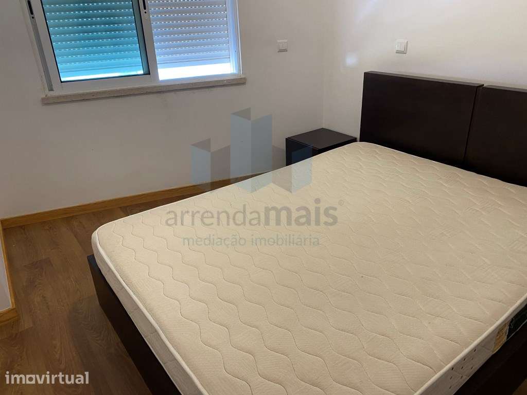 Arrenda-se apartamento T1 mobilado, com aparcamento fechado e arrum... - Grande imagem: 4/8