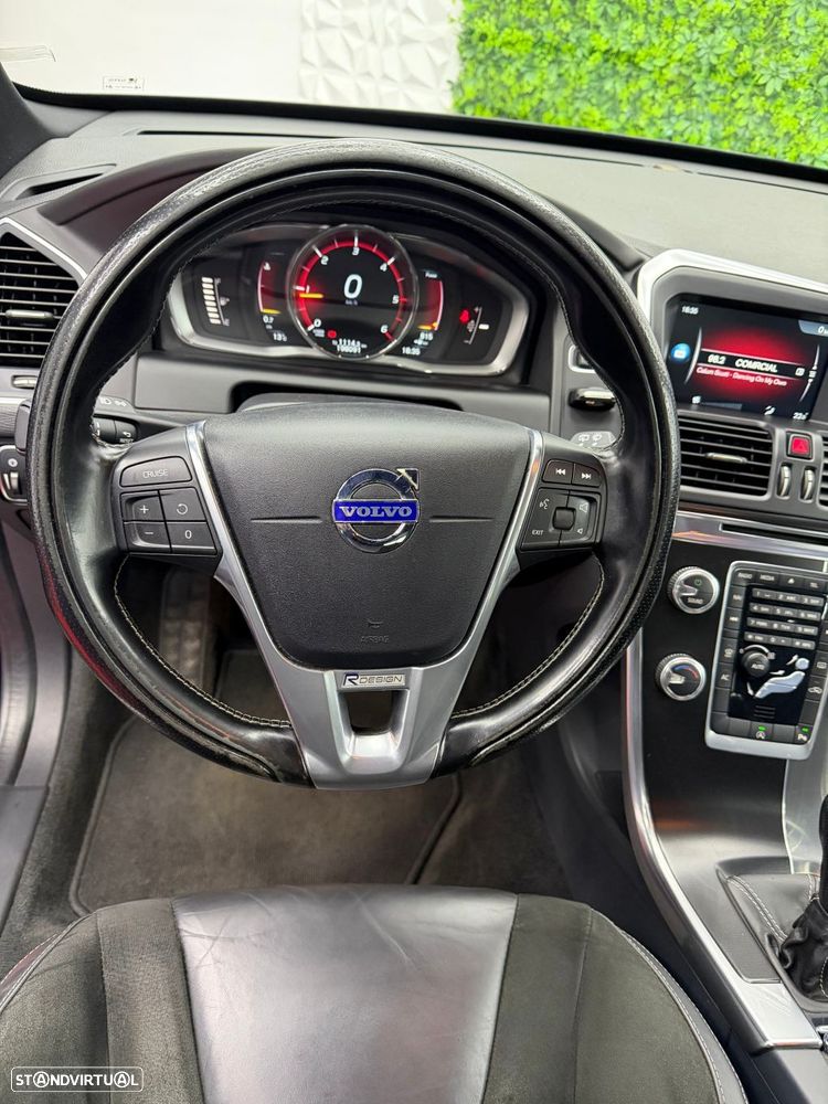 Volvo XC 60 2.0 D4 R-Design - 7