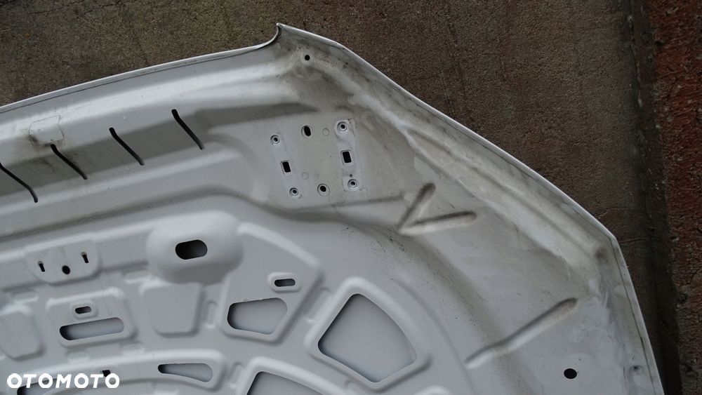 volvo xc60 ii - maska - 7