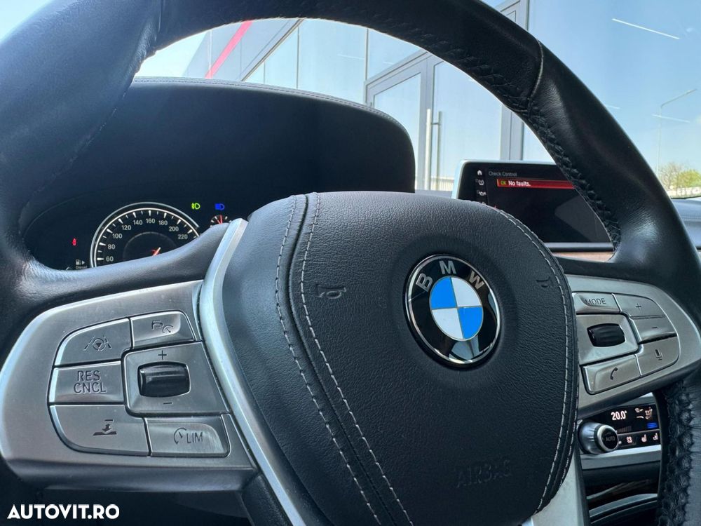BMW Seria 7 740d xDrive - 12