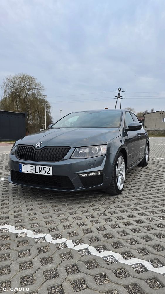 Skoda Octavia 2.0 TSI RS - 10
