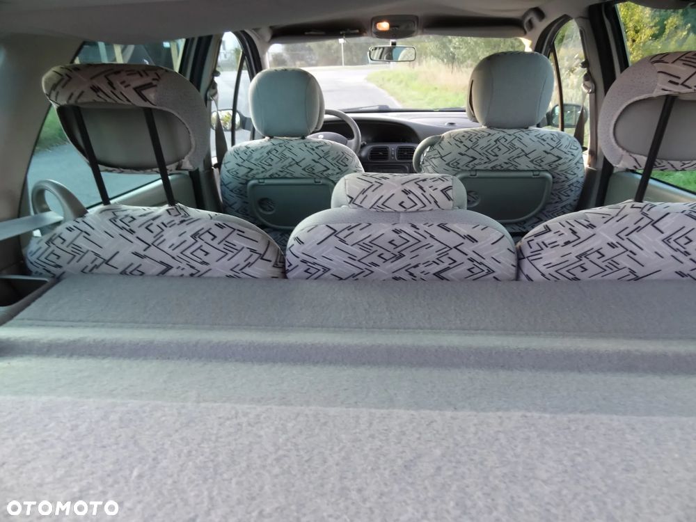Renault Scenic 1.9 dCi EXpression - 13