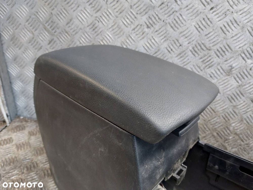 TUNEL ŚRODKOWY PODŁOKIETNIK MAZDA 6 II GH - 7