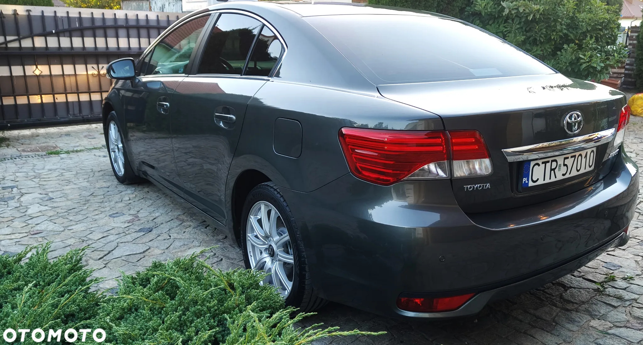 Toyota Avensis 1.8 Executive - 4