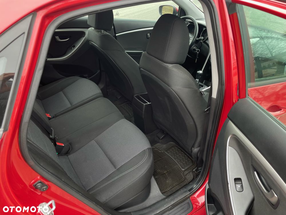 Hyundai i30 1.6 CRDi BlueDrive Classic - 11