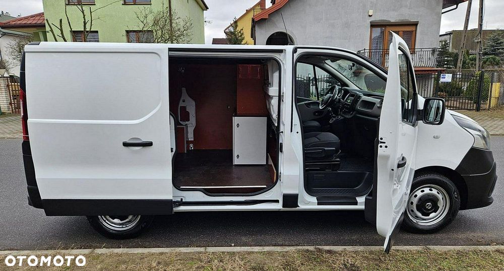 Nissan NV300 - 16