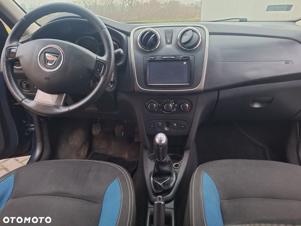 Dacia Logan 1.2 16V Laureate - 9