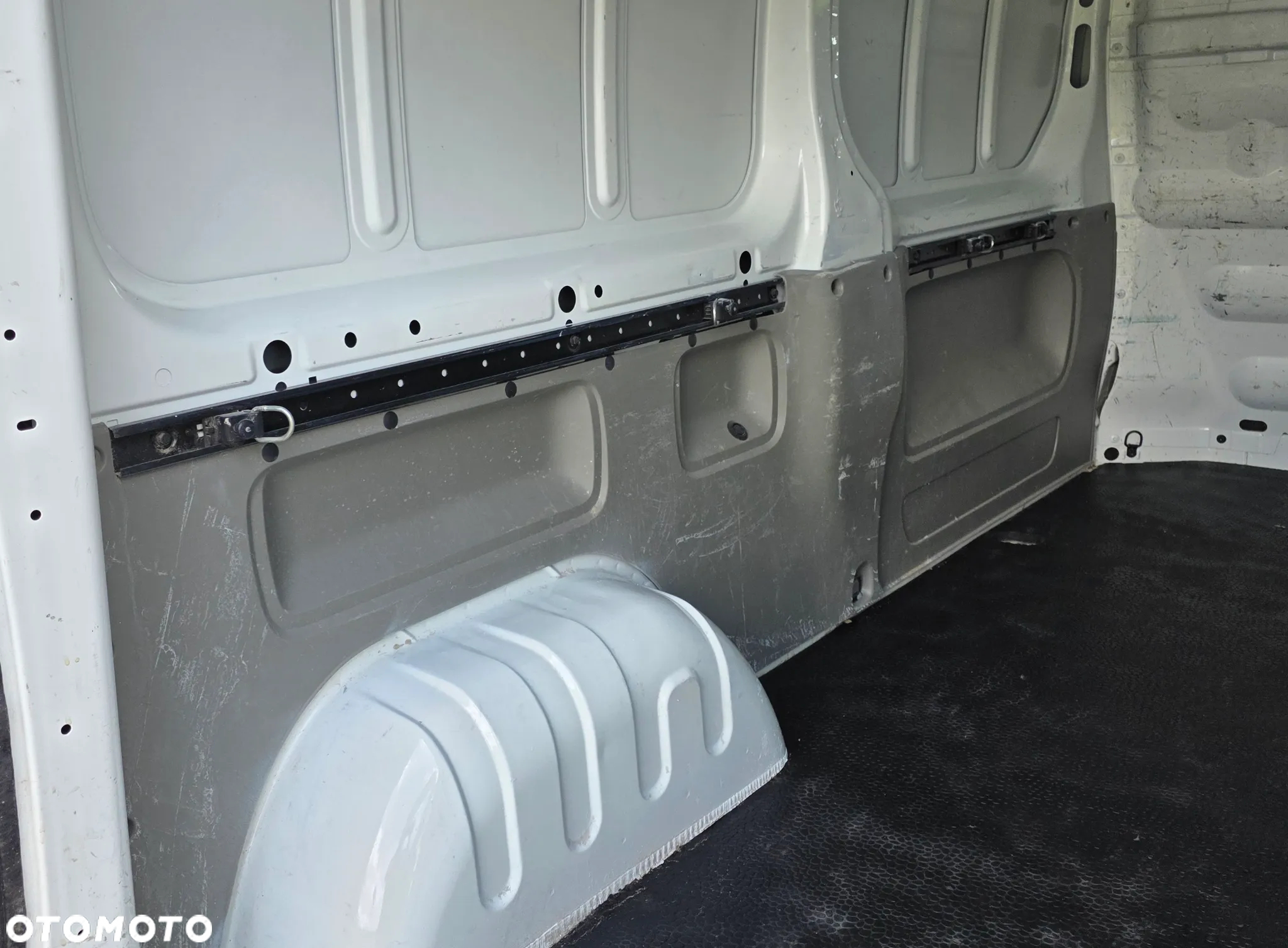 Renault TRAFIC - 21