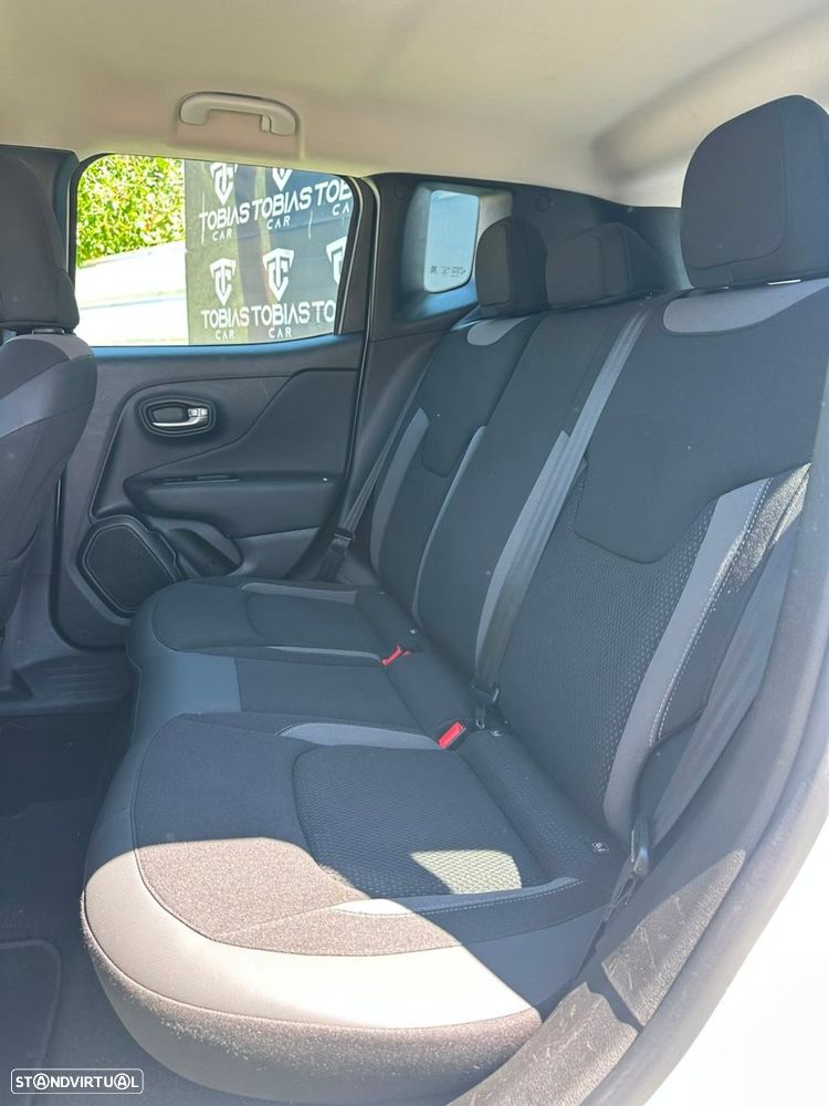 Jeep Renegade - 11