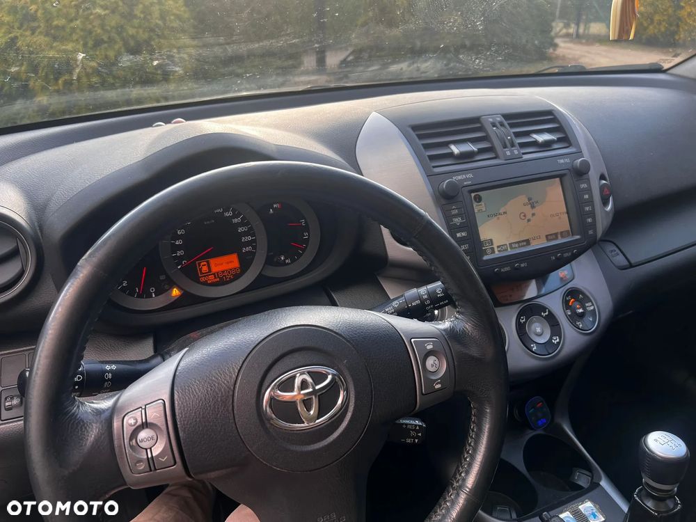 Toyota RAV4 2.2 D-4D X - 15