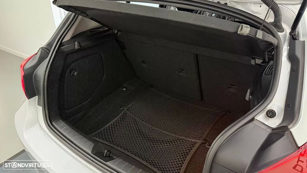 BMW 116 d Urban Line - 23