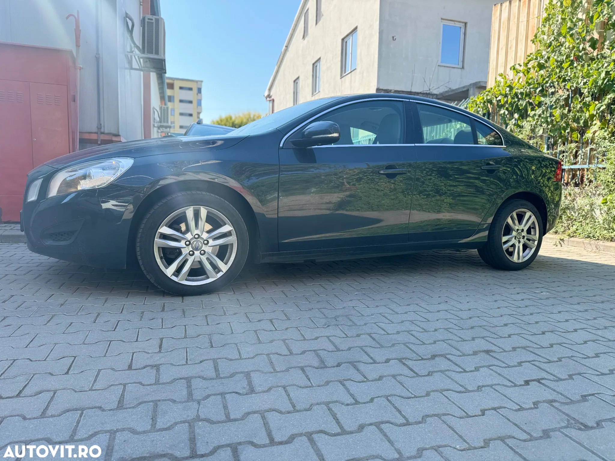 Volvo S60 DRIVe Start-Stop Basic - 2