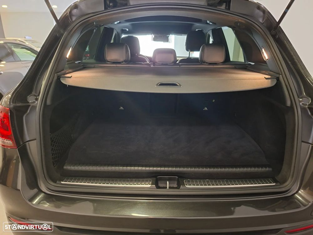 Mercedes-Benz GLC 300 de 4Matic 9G-TRONIC AMG Line Plus - 35
