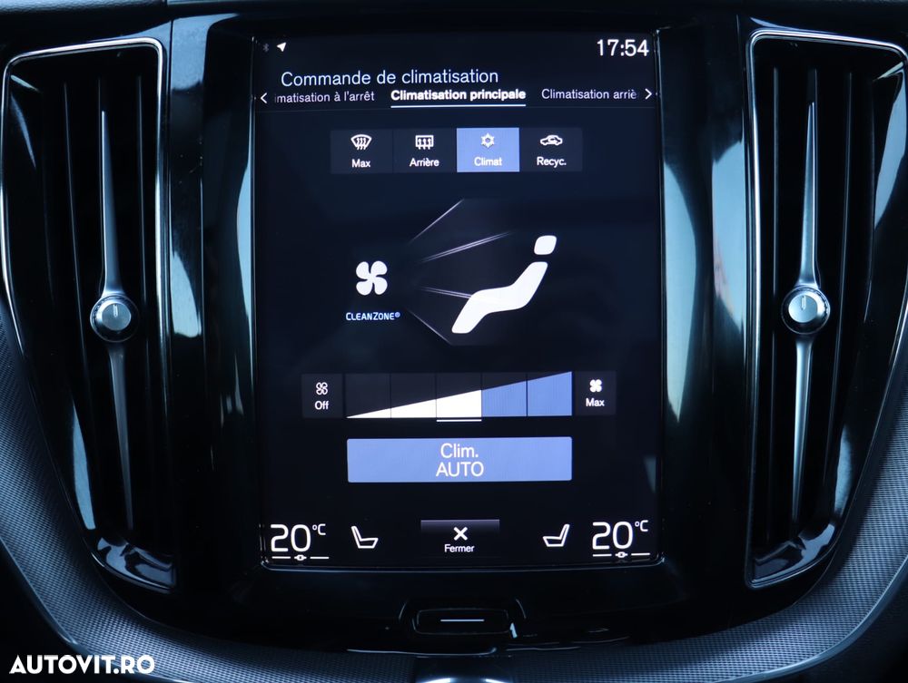 Volvo XC 60 D5 AWD Geartronic Inscription - 39