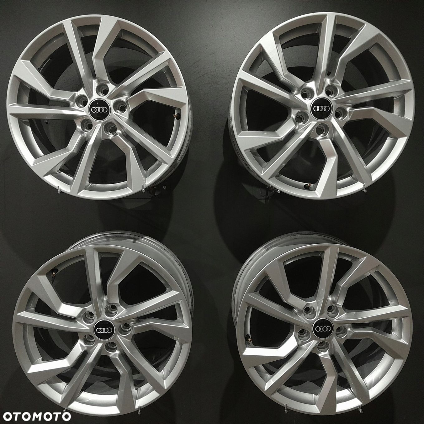 Felgi 18 5x112 Audi TT 8S0 S-Line OE F503169-9 - 1