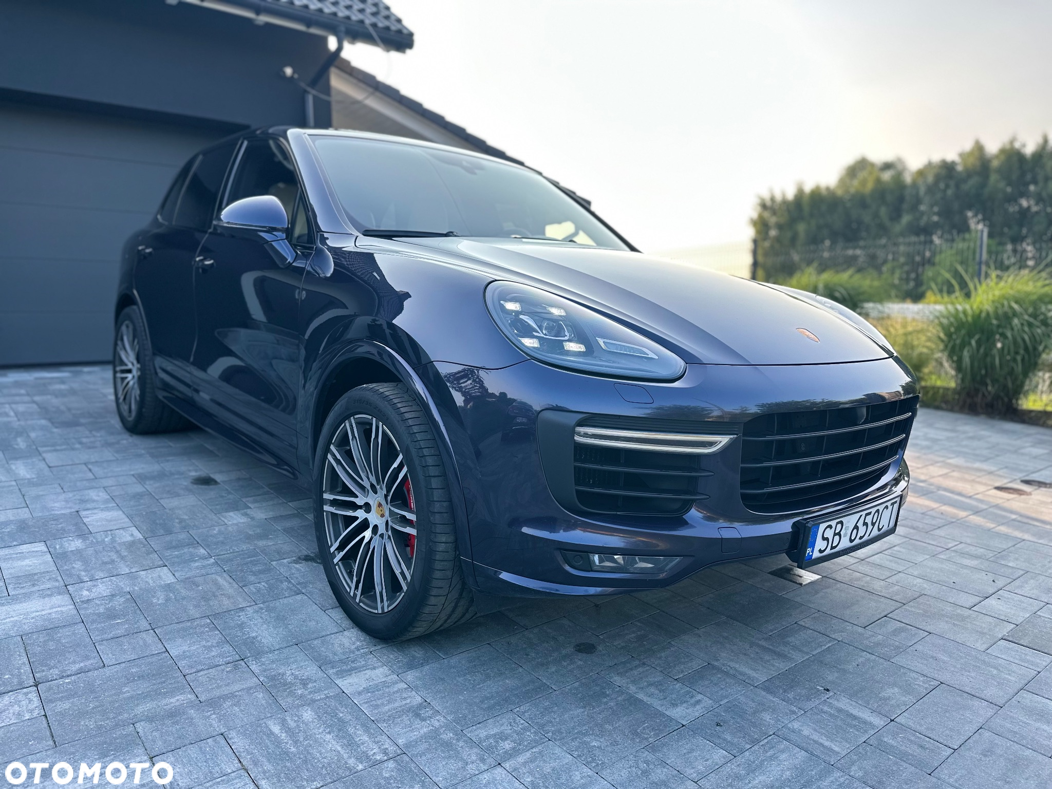 Porsche Cayenne Turbo - 8
