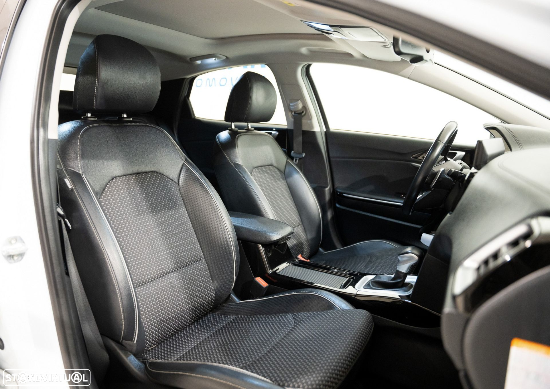 Kia XCeed 1.6 GDi PHEV Drive - 17