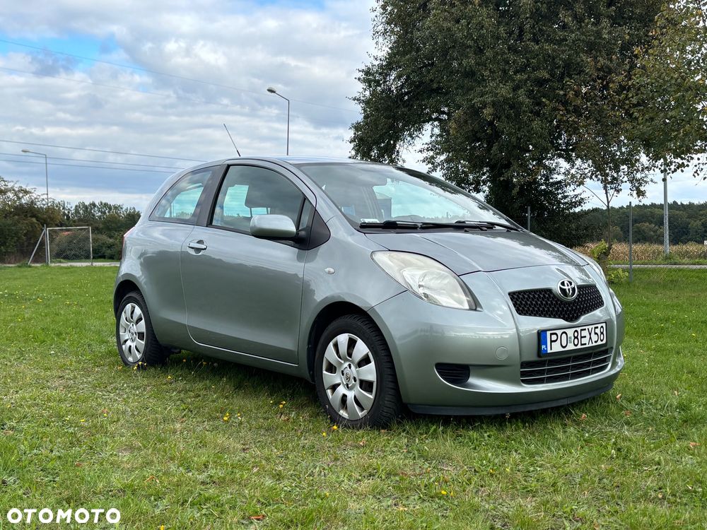 Toyota Yaris - 1