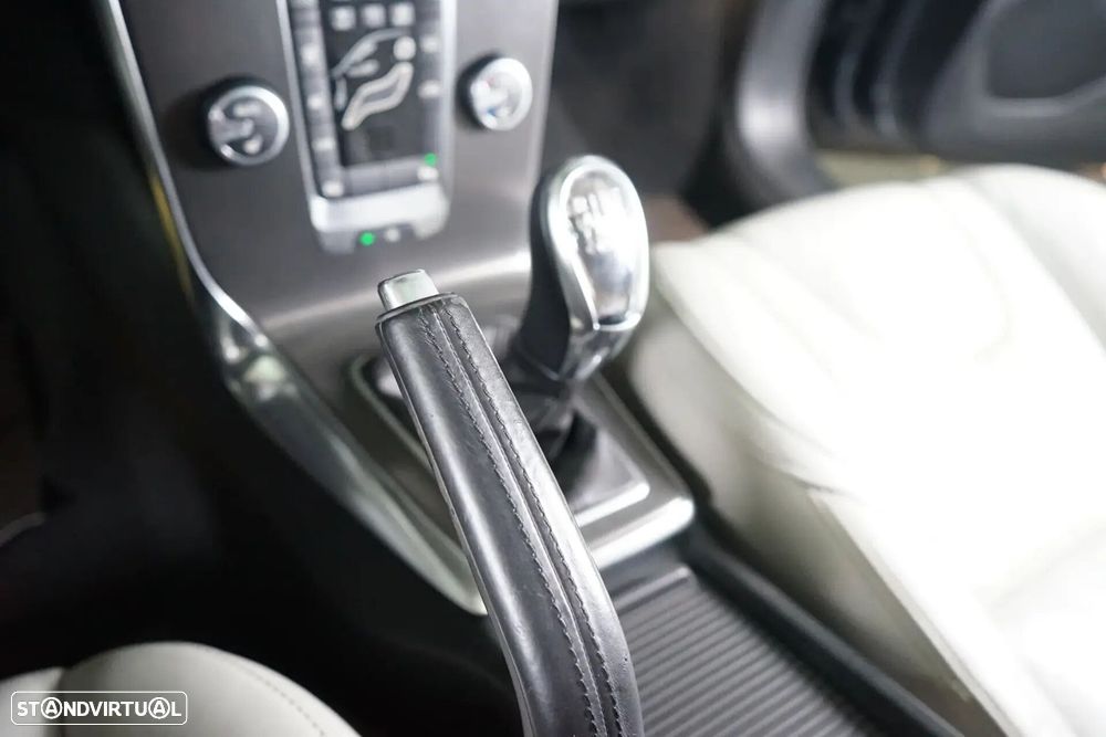 Volvo V40 - 29